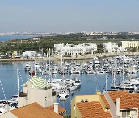 Apartmán Marina Flat With Pool *